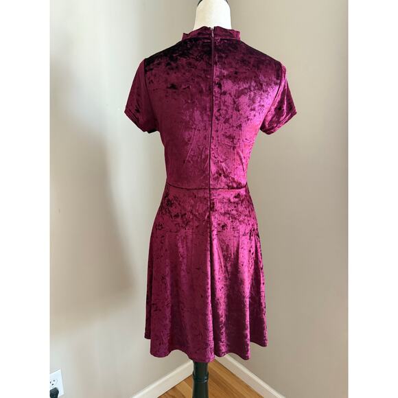 Temt Collection Burgundy Crushed Velvet Wrap Dress Size M Whimsygoth Fairycore - Picture 2 of 8